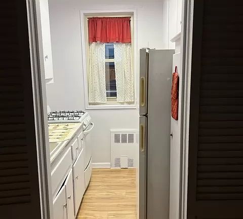 4th image of 309 E 87th St APT 2J