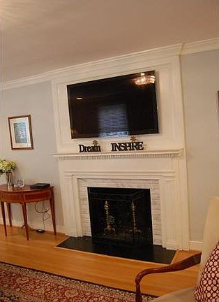 5th image of 4300 W Oxford Cir