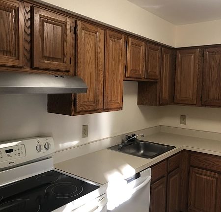 4th image of 217 Alexandria Way #217