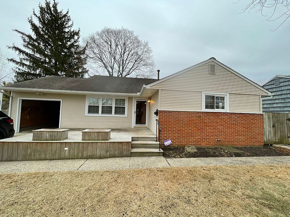 1st image of 991 Bricker Blvd