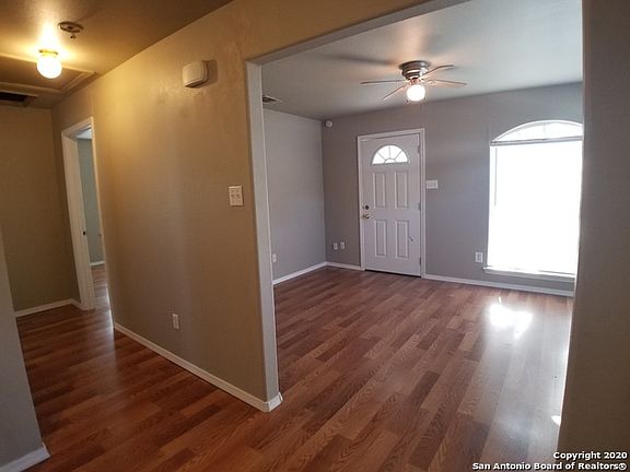 5th image of 954 SW 40th St