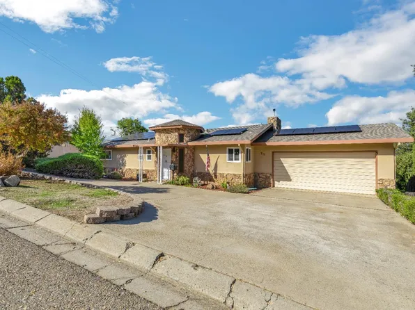 29 N Pioneer Cir, Jackson, CA 95642