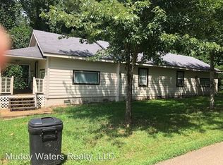 1014 Ranch Rd, New Albany, MS 38652