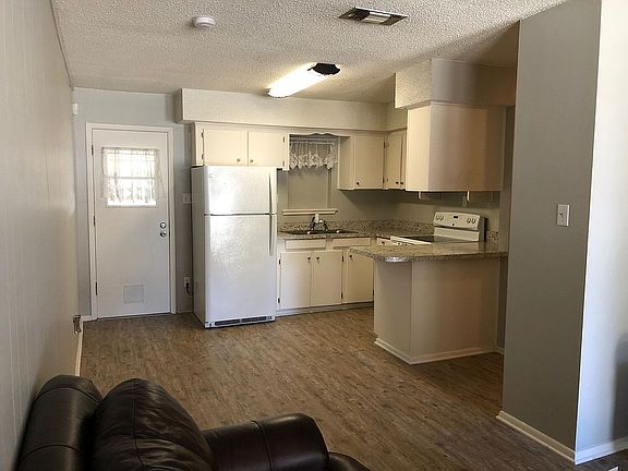 Breakfast Nook/Kitchen