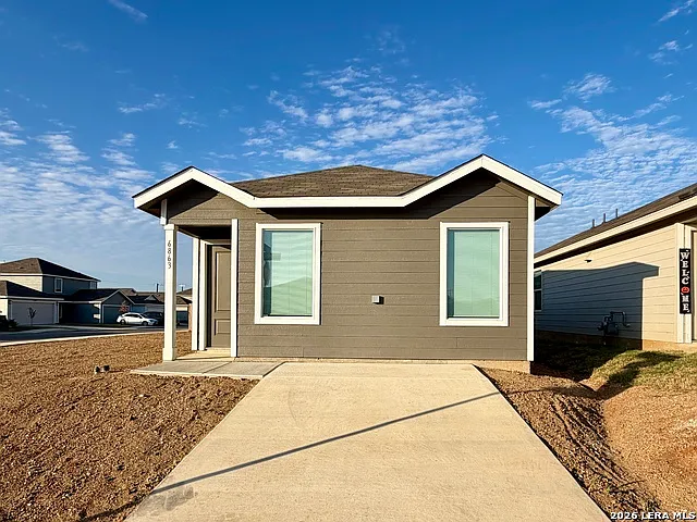 4 bed, 2.0 bath, 1375 sqft, $1,550 — Photo 4