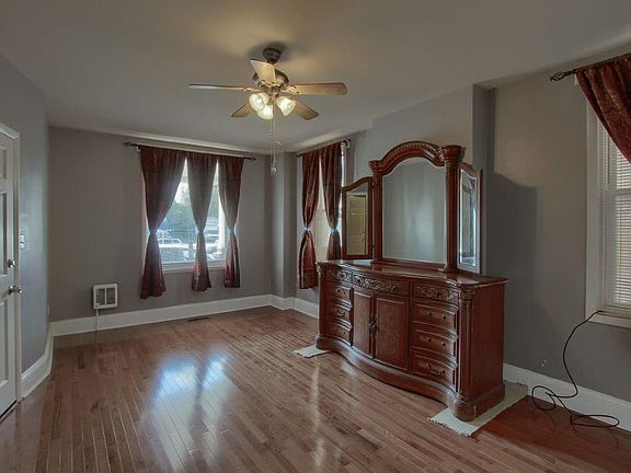 4th image of 1412 State St #1