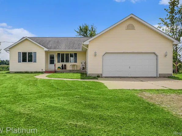 11788 E Newburg Rd, Durand, MI 48429