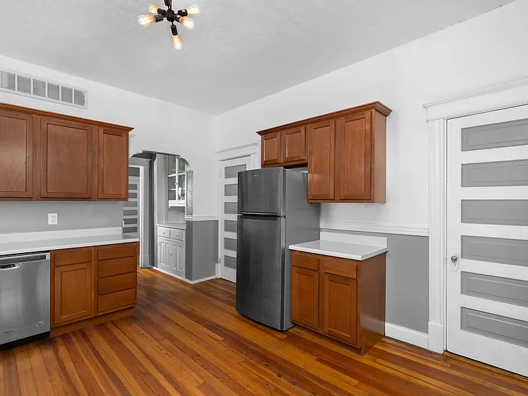 3528A Giles Ave #3528A — Photo 6