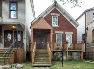 1755 W Cornelia Ave, Chicago, IL 60657