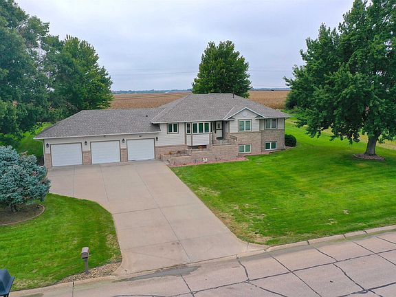 4th image of 747 Madden Rd