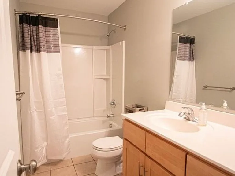 1003 Carrier Creek Blvd NE — Photo 7