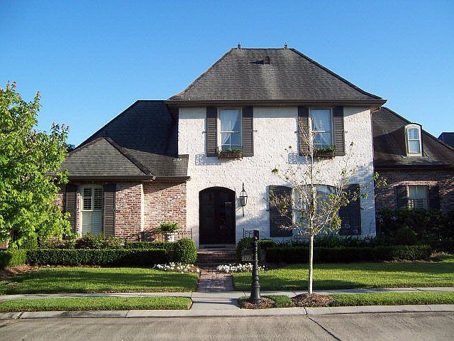 1st image of 143 Versailles Dr