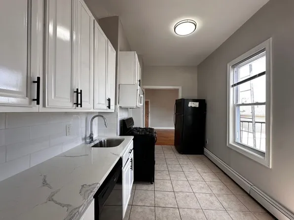 97 Beacon Ave #9, Jersey City, NJ 07306