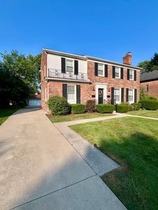 392 Neff Rd, Grosse Pointe, MI, 48230