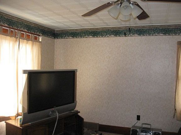 3rd image of 1135 County Road 24 Blvd