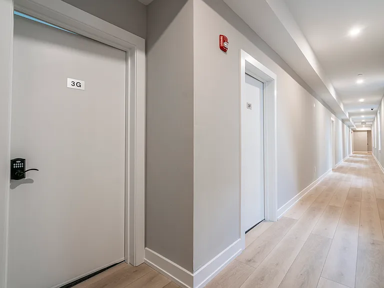 2401 Washington Ave — Photo 38
