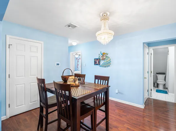 7430 John F Kennedy Boulevard image 8 of 20