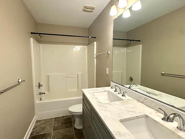1305 Wickham Ct — Photo 29