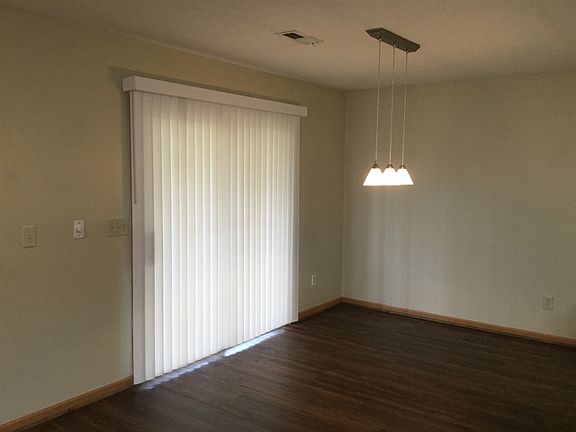 3rd image of 7716 Haverhill Ln