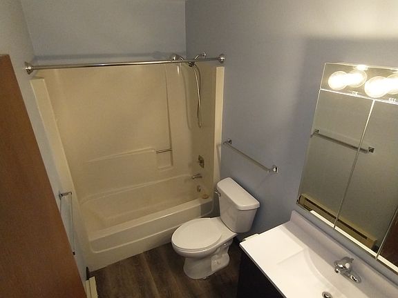 5th image of 529 Kerry Dr #3