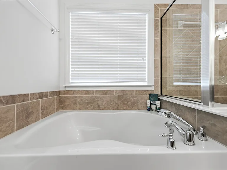 4953 Colchester Ct SE — Photo 12