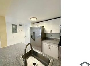 5706 Blueberry Ct, Lauderhill, FL 33313