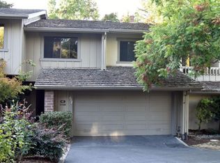 612 Sand Hill Cir, Menlo Park, CA 94025