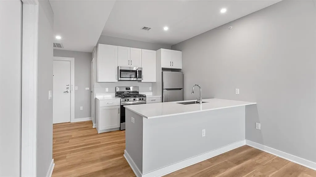 2 bed, 2.0 bath, $2,769 — Photo 1