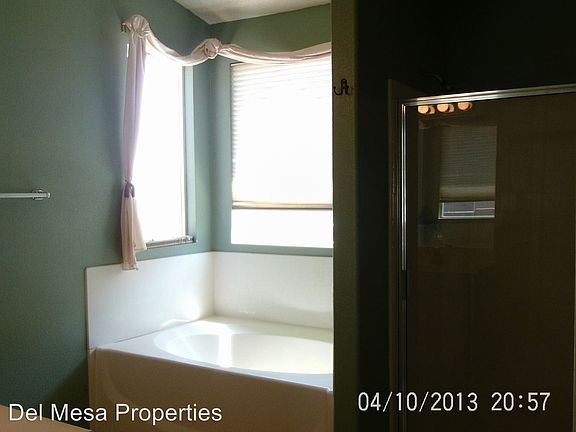 5th image of 7605 Banyon Ave NW