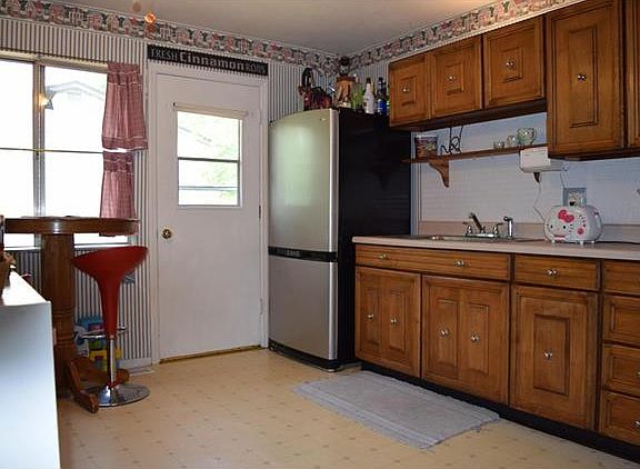 5th image of 2085 E Humes Ln