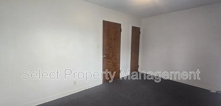 1033 Edgewater Ave #2 — Photo 12