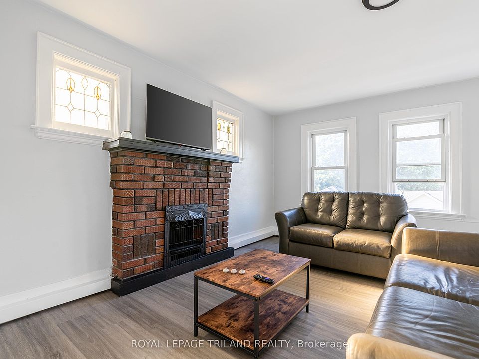 1st image of 425 McKenzie Ave #9