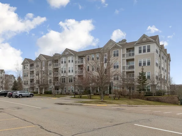 9 Morgan Dr Unit 306, Natick, MA 01760