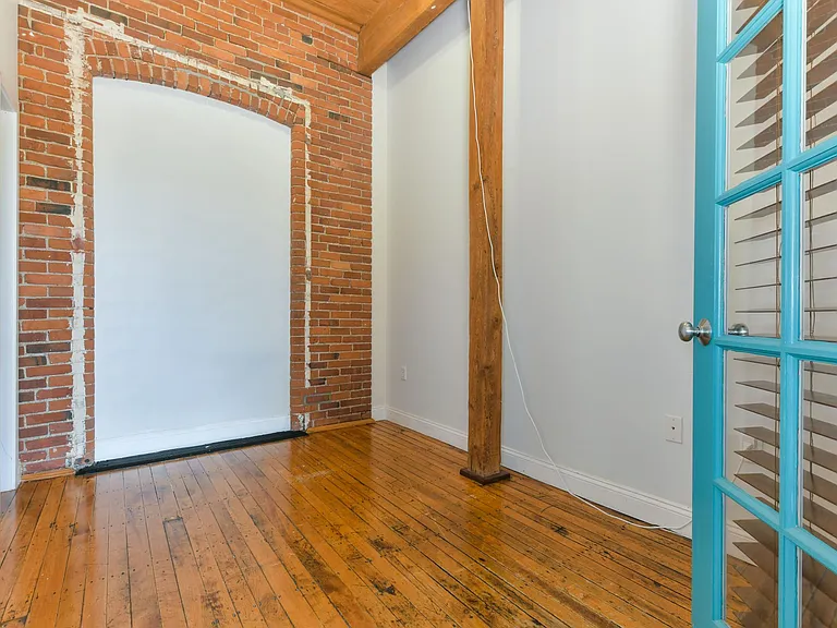 244 Brighton Ave #406 — Photo 8
