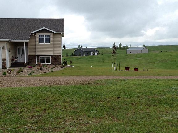 Side view of house & yard