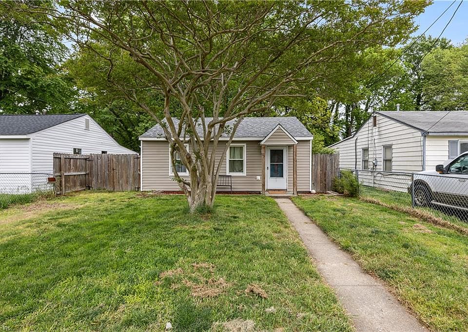 1st image of 57 Phelps Cir