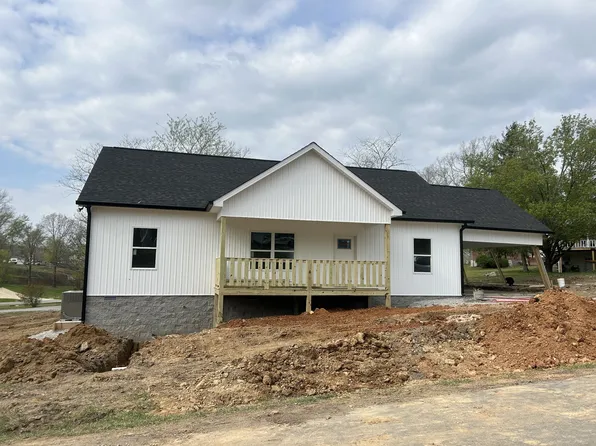 1353 Sayles Cir, Lawrenceburg, TN 38464