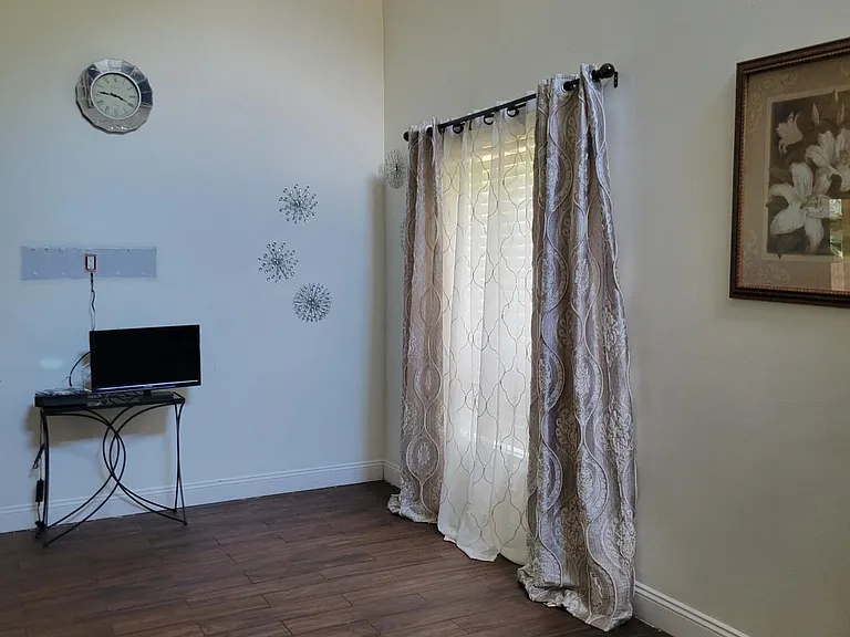 3605 NW 21st Ct — Photo 12