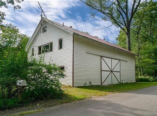 397 Peaceful Valley Rd, Canaan, NY 12029