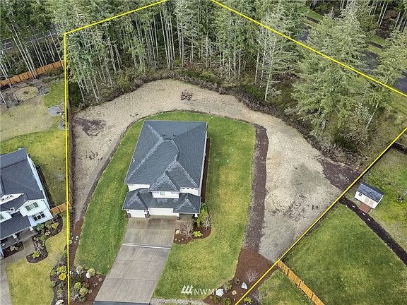 2nd image of 5144 Nuthatch Ct NE