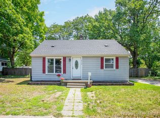 2112 Johanna Ave SW, Wyoming, MI 49509