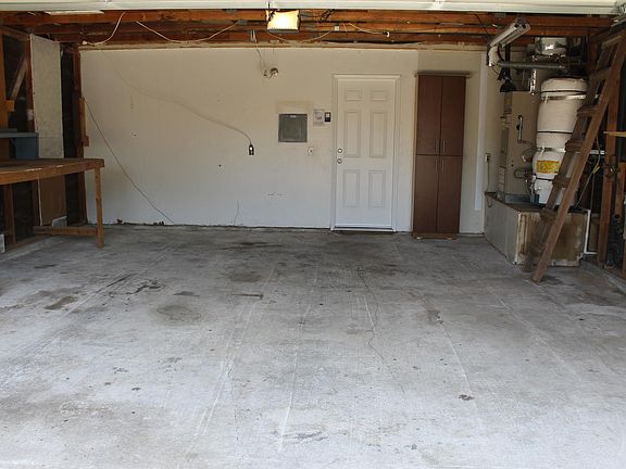 2nd image of 221 S Catamaran Cir