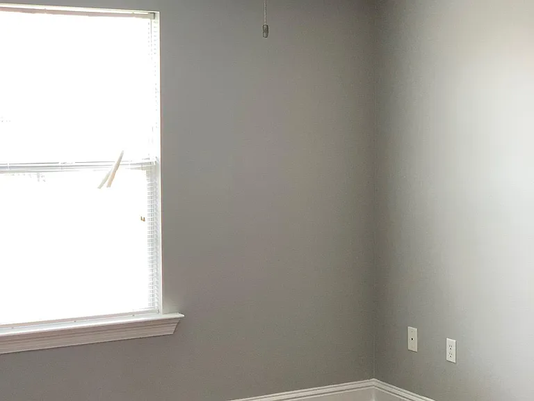 2616 Franklin Ave — Photo 15