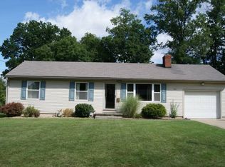 1062 Zander Dr, Youngstown, OH 44511