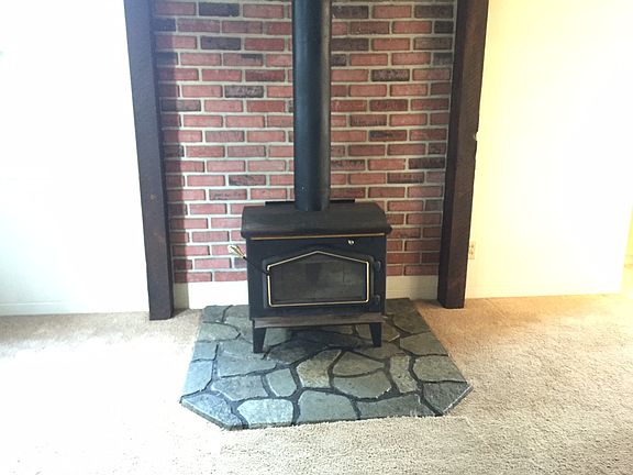 4th image of 4226 Walnut Dr