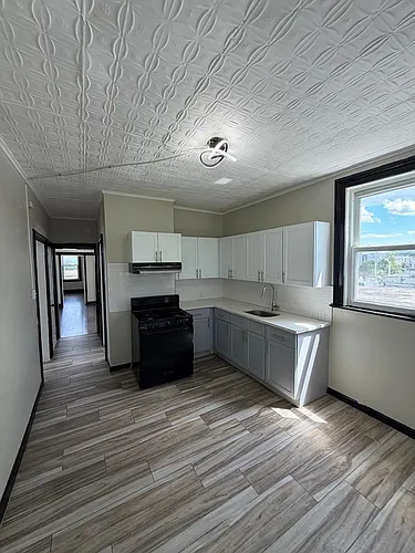 429 S 6th St #3 Photo 1