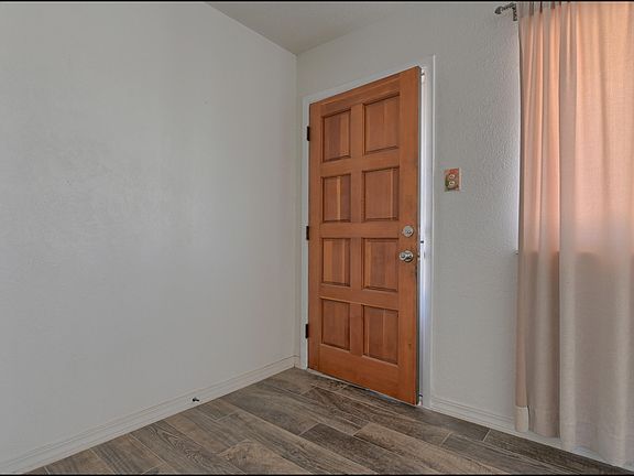 5th image of 9508 Selkirk Dr
