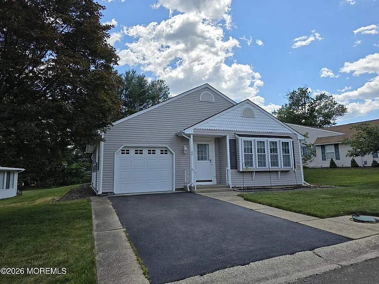 40 Birchwood Dr — Photo 12