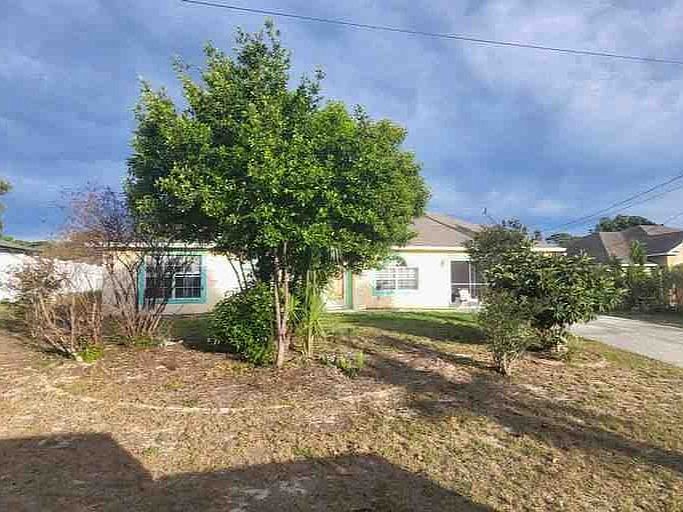 2nd image of 6187 Gainsboro Ave