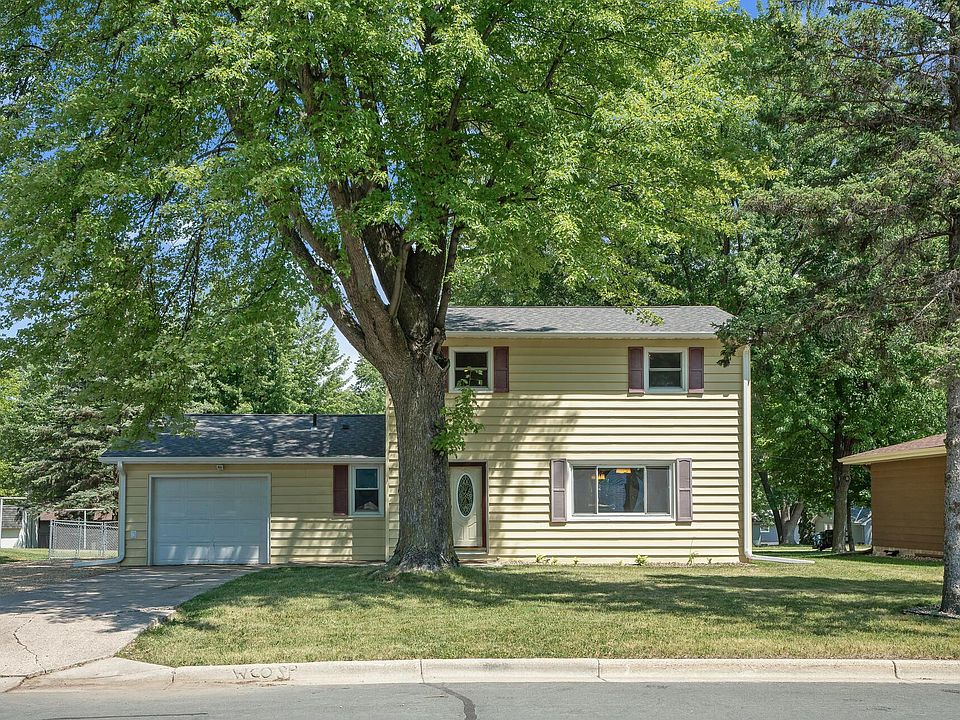 1st image of 420 3rd Ave NW